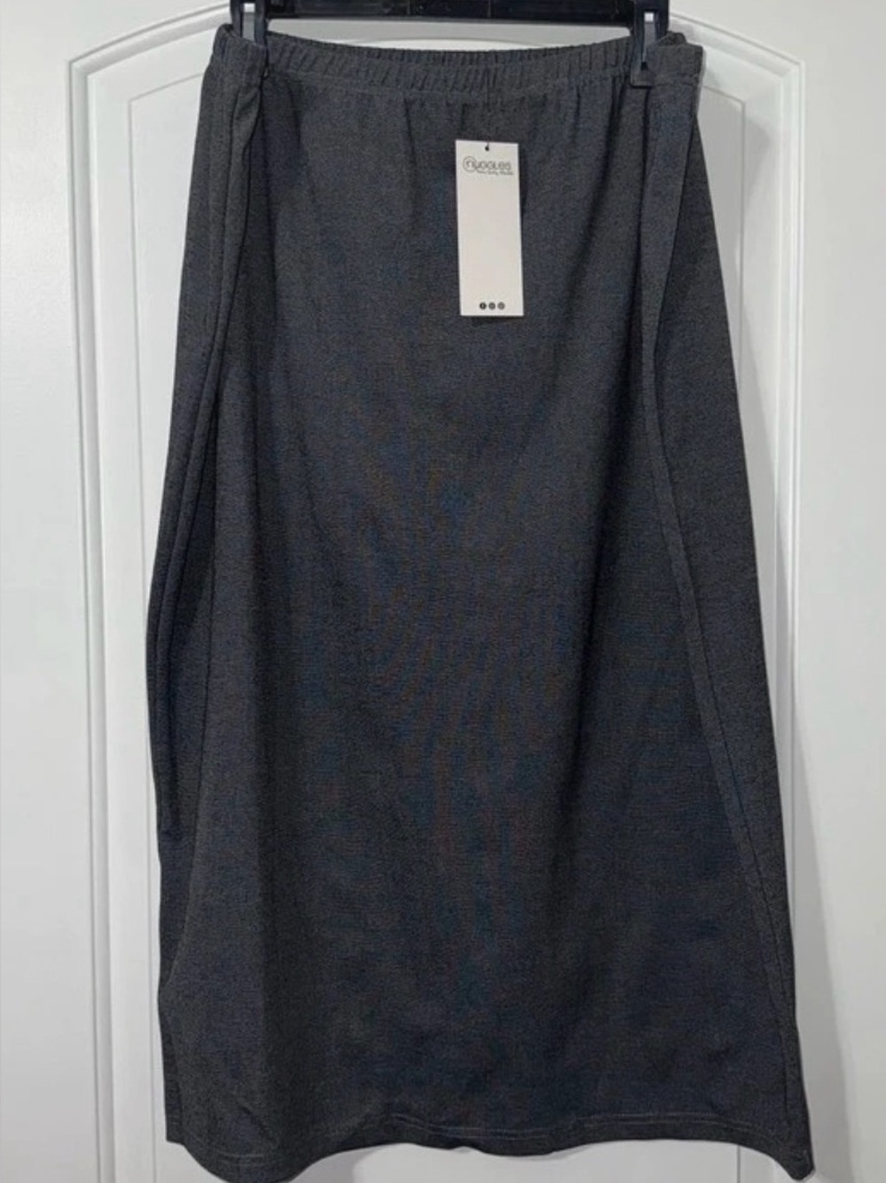 NWT Nuggles Black and Gray Skirt Women’s Size 3X